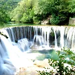 Tente Tipi Nature, Calme, Cascade Et Baignade A 10 Minutes A Pieds 豪华帐篷 Saint-Laurent-le-Minier