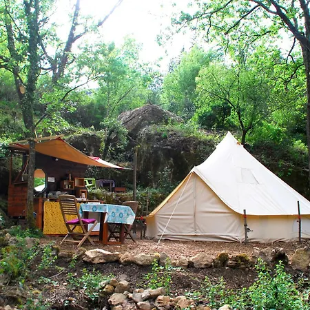 Tente Tipi Nature, Calme, Cascade Et Baignade A 10 Minutes A Pieds Luxury tent Saint-Laurent-le-Minier