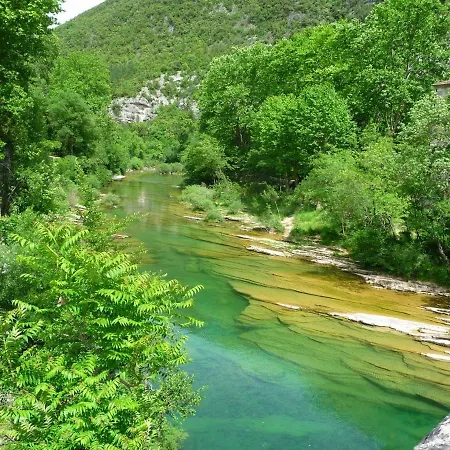 Tente Tipi Nature, Calme, Cascade Et Baignade A 10 Minutes A Pieds