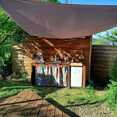 Tente Tipi Nature, Calme, Cascade Et Baignade A 10 Minutes A Pieds Luxury tent Saint-Laurent-le-Minier