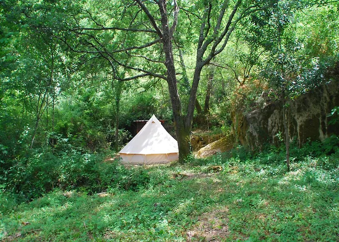 Οργανωμένο κάμπινγκ Tente Tipi Nature, Calme, Cascade Et Baignade A 10 Minutes A Pieds *