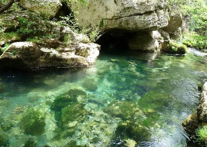 ラグジュアリーテント Tente Tipi Nature, Calme, Cascade Et Baignade A 10 Minutes A Pieds