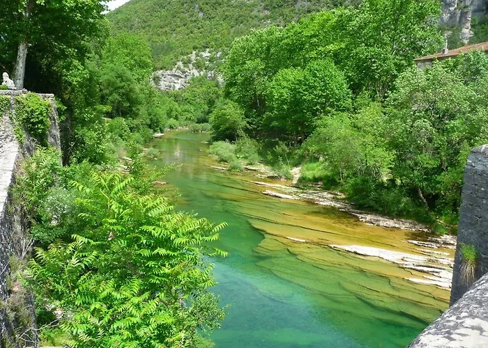 Tente Tipi Nature, Calme, Cascade Et Baignade A 10 Minutes A Pieds