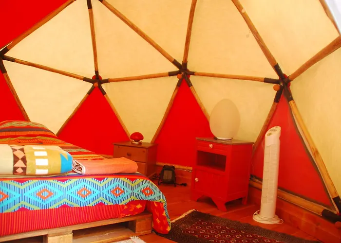 Οργανωμένο κάμπινγκ Tente Tipi Nature, Calme, Cascade Et Baignade A 10 Minutes A Pieds