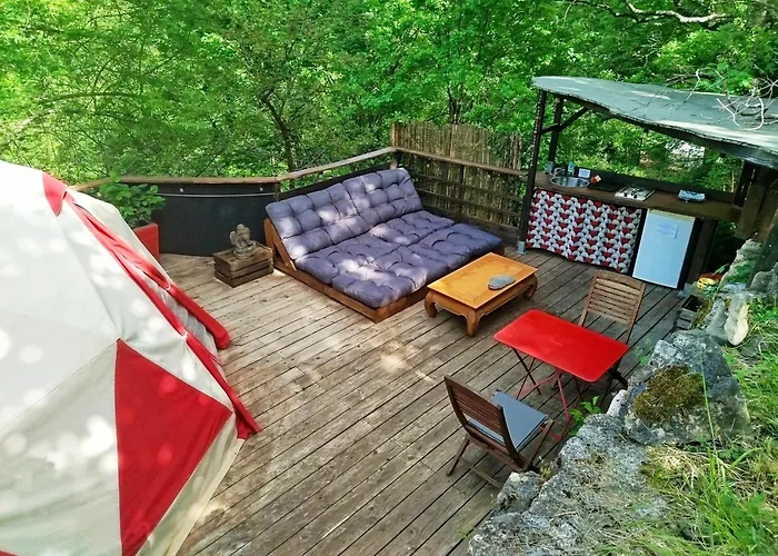 ラグジュアリーテント Tente Tipi Nature, Calme, Cascade Et Baignade A 10 Minutes A Pieds Saint-Laurent-le-Minier