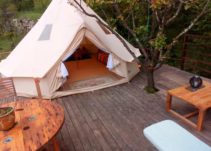Tente Tipi Nature, Calme, Cascade Et Baignade A 10 Minutes A Pieds ラグジュアリーテント